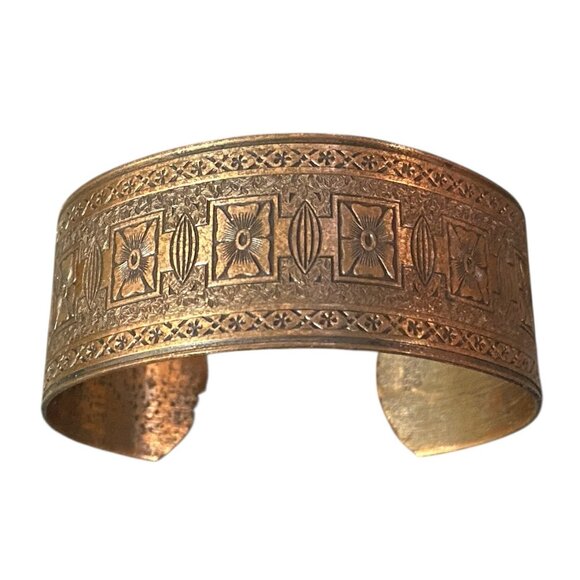 Vintage Pressed Embossed Solid Copper Southwestern Flower Design Cuff Bracelet - Picture 2 of 7